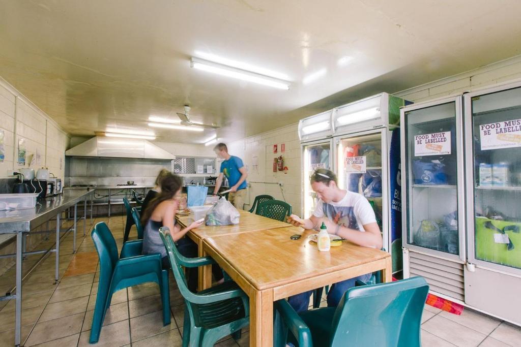 Global Backpackers Airlie Beach Extérieur photo